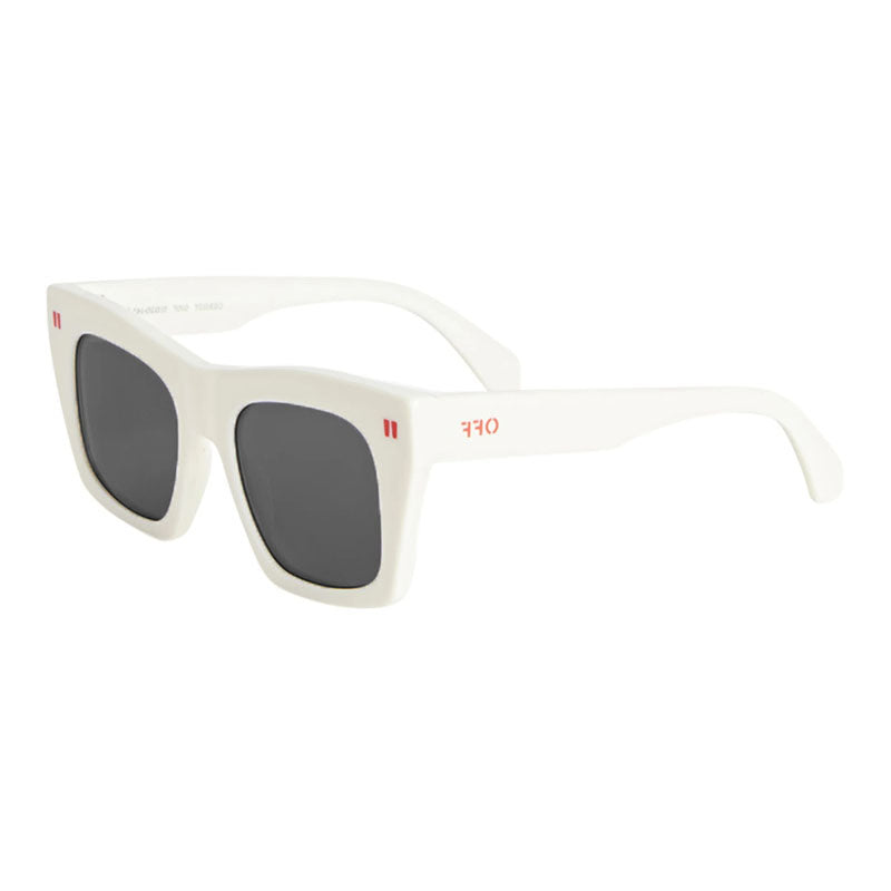 Off-White Sunglasses Square Full Rim, White Frame and Dark Grey Lens OERI13YSELMA0107