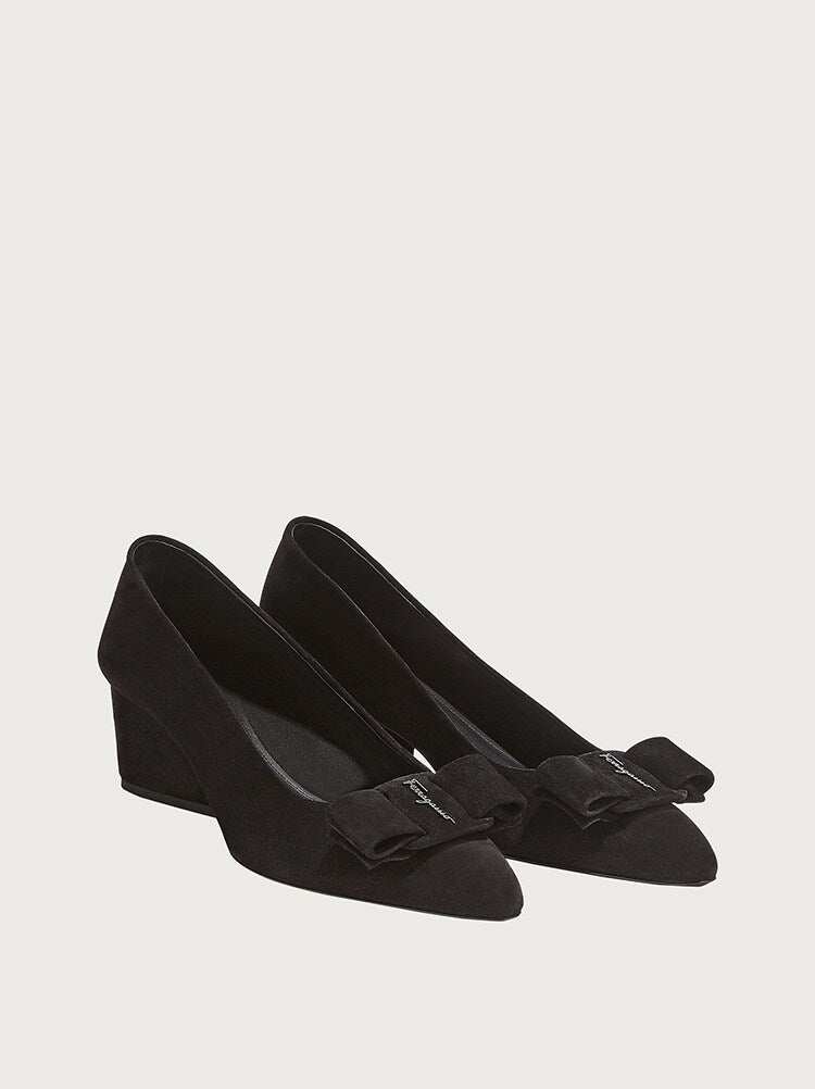 Ferragamo Ornament Pump