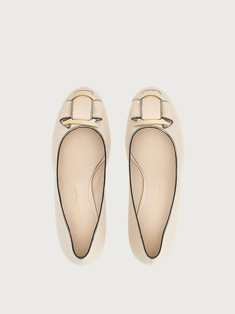Ferragamo Ornament Pump